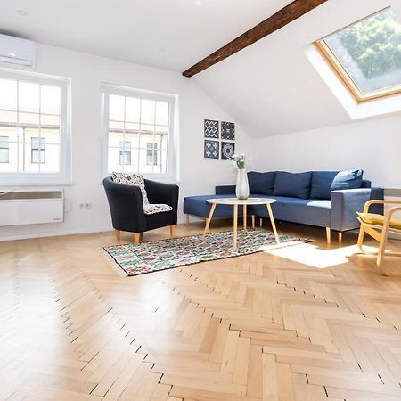 Heart Of Downtown Suite Sarajevo Ngoại thất bức ảnh