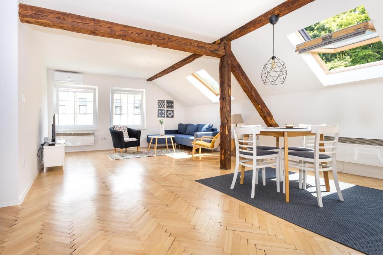 Heart Of Downtown Suite Sarajevo Ngoại thất bức ảnh